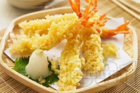 Японска хрупкава панировка темпура от газирана вода, брашно и нишесте за морска храна - снимка на рецептата